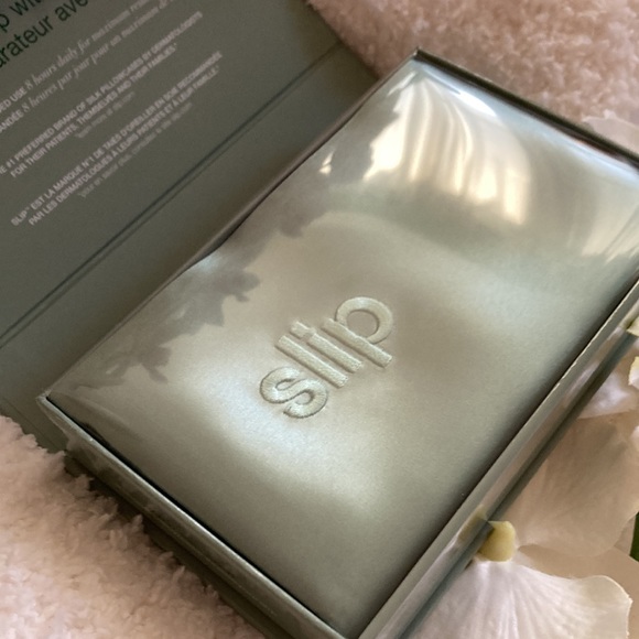 Slip Pure Silk Pillowcase💕 - Picture 9 of 9